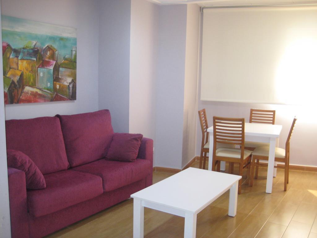 Apartamentos Avenida Almazora 12 Castellón de la Plana Oda fotoğraf